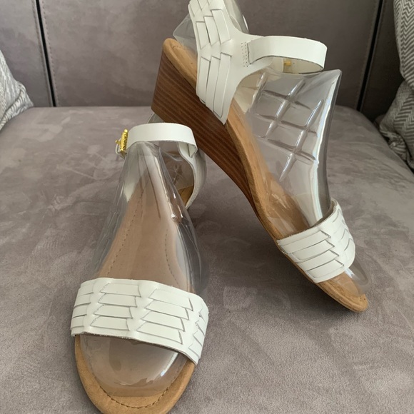 Lauren Ralph Lauren White Leather Sandals size 9.5B - Picture 4 of 14